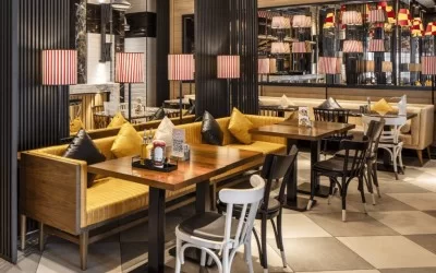 Otel Sandalyeleri: Konfor, Şıklık ve Dayanıklılık için En İyi Seçenekler