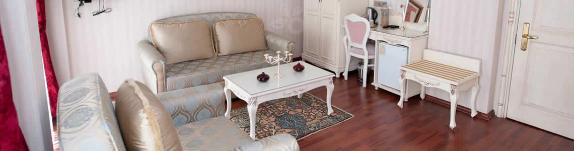 Keçiborlu Chair