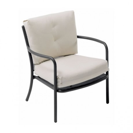 Кресло с Алюминиевой Рамой из Белой Трубы с Подушками