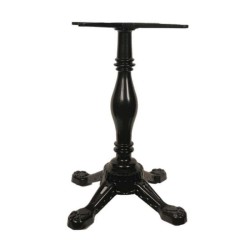 Këmba e vetme e zezë që hedh alumin Këmba e vetme e zezë që hedh alumin