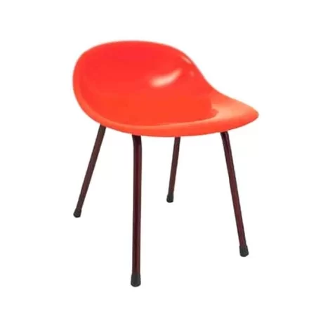 Chaise en fibre orange avec pieds tubulaires noirs Chaise en fibre orange avec pieds tubulaires noirs