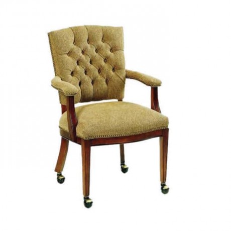 Classic Chair with Quilted Arm