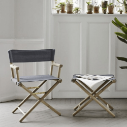 Сгъваем метален стол с дървена повърхност за сядане Сгъваем метален стол с дървена повърхност за сядане