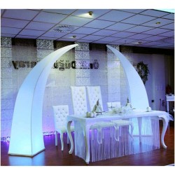 Beyaz Deri Döşemeli Kapitoneli Lukens Nikah Masası Sandalyesi Beyaz Deri Döşemeli Kapitoneli Lukens Nikah Masası Sandalyesi