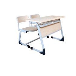 Двоен верзалитов кленово дърво ред отпред Двоен верзалитов кленово дърво ред отпред