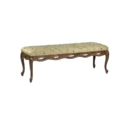 Banc classique en bois bouffant
