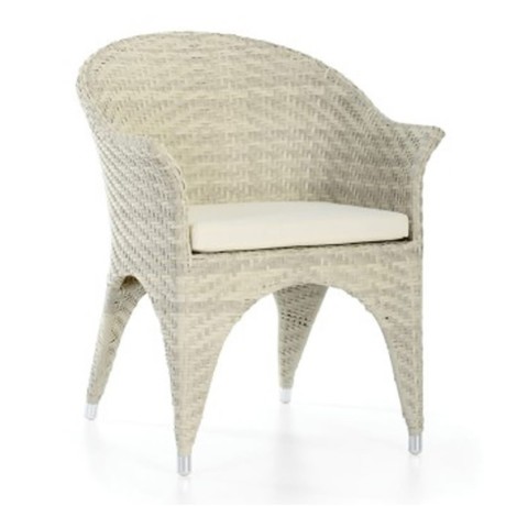 Kollu Krem Minderli Rattan Sandalye Kollu Krem Minderli Rattan Sandalye