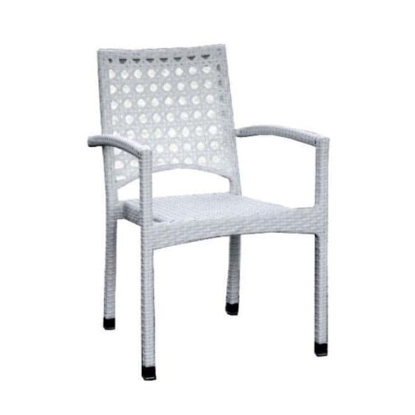 Beyaz Rattan Kollu Bahçe Sandalyesi Beyaz Rattan Kollu Bahçe Sandalyesi