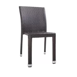 Chaise de jardin en rotin marron