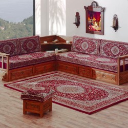 Meubles en cèdre sculpté