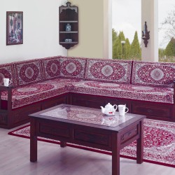 Modèle en cèdre sculpté