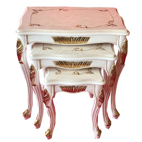 Vergoldete Lukens Legged Klassische Nesting Tabelle Vergoldete Lukens Legged Klassische Nesting Tabelle