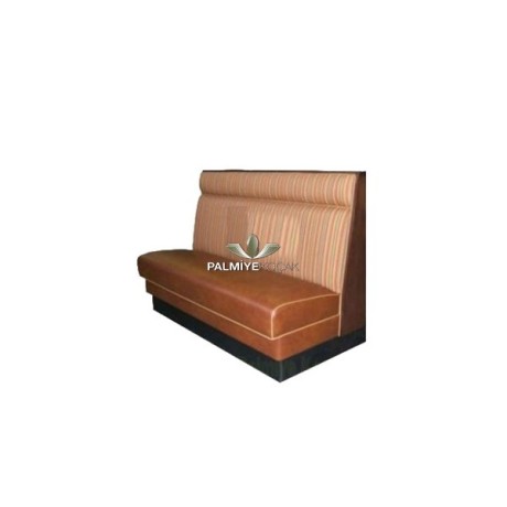 Brown Leather Upholstered Cedar sed01