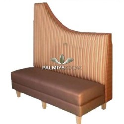 Klasik sırt döşemeli deri oturaklı ahşap ayaklı sedir sed22 Klasik sırt döşemeli deri oturaklı ahşap ayaklı sedir sed22