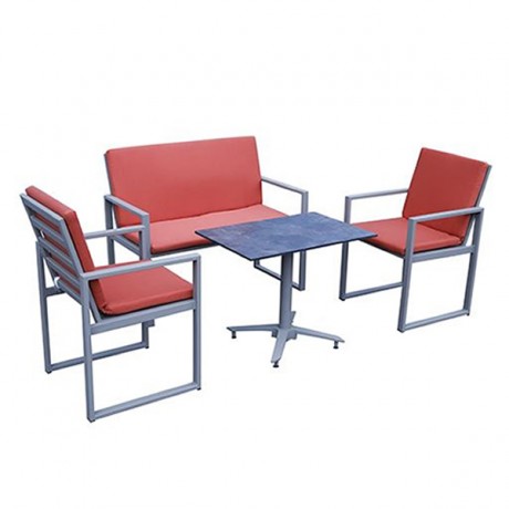 kırmızı minderli paslanmaz  alüminyum  dış mekan masa ve sandalyeleri