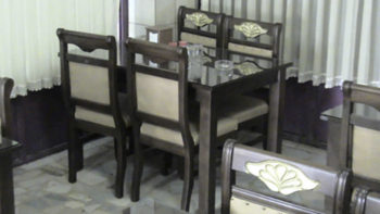 Yildiz Kebap Restoran Sandalyesi Ahsap Restoran Masasi