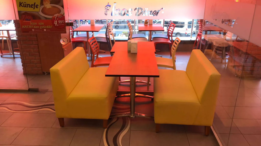 Sultanbeyli İsos Cafe Renkli Mono Blok Sandalye 2