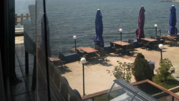 Med Cezir Hungry Ghost Cafe Teak Masa Dis Mekan Sandalye