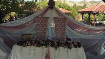 Aliskan Bahce Kir Dugunu Gelin Damat Sandalye Seti