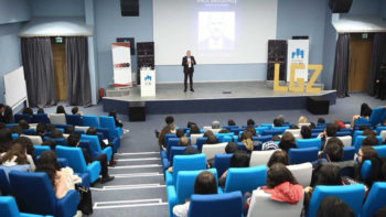 İstanbul Sehir Universitesi Konferans Sandalyesi Sinema Koltugu